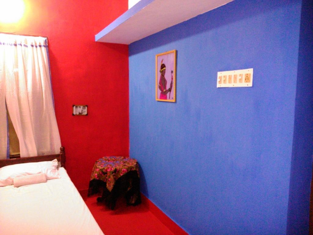 Nichoos Inn Kochi Room photo